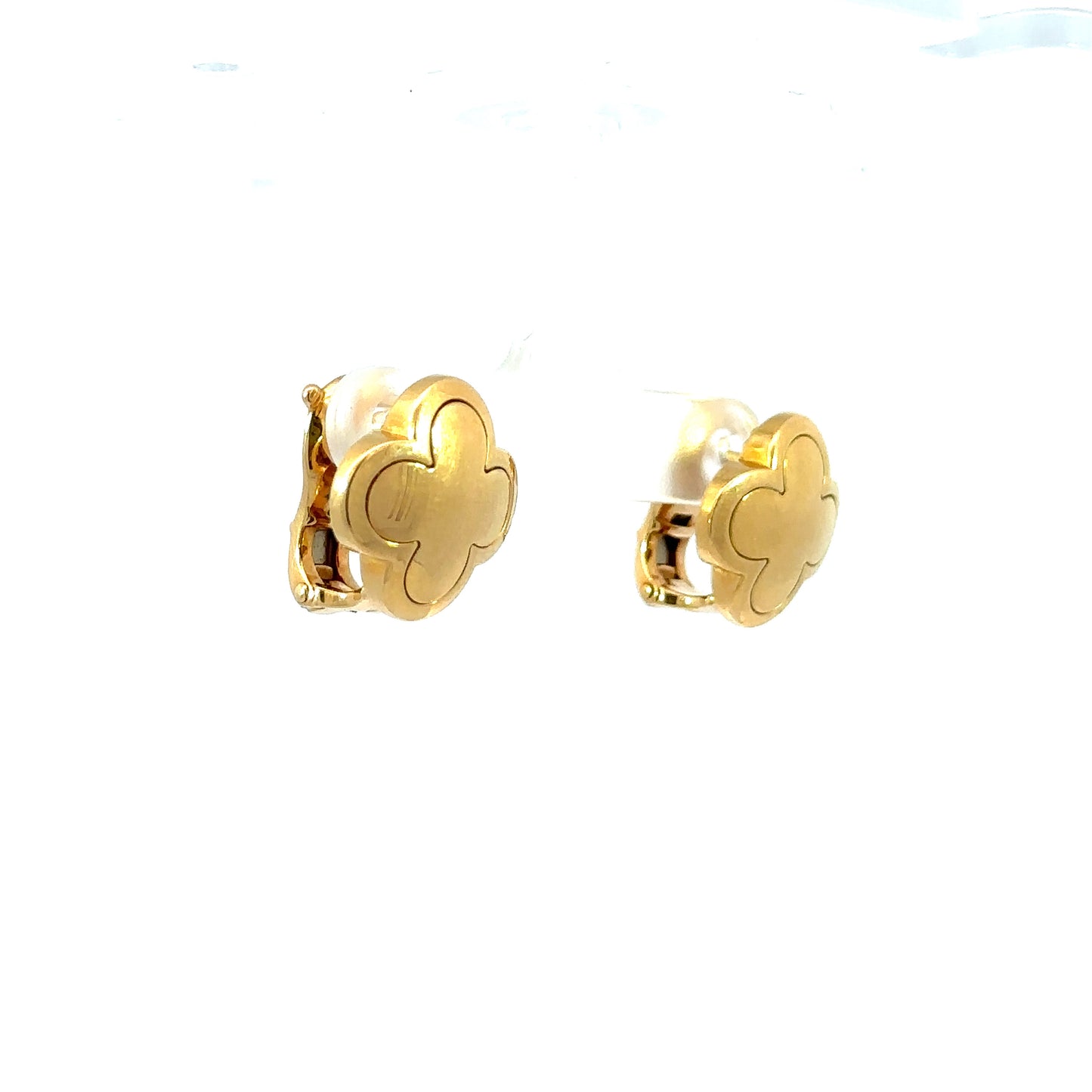 Van Cleef & Arpels Earrings Alhambra Gold