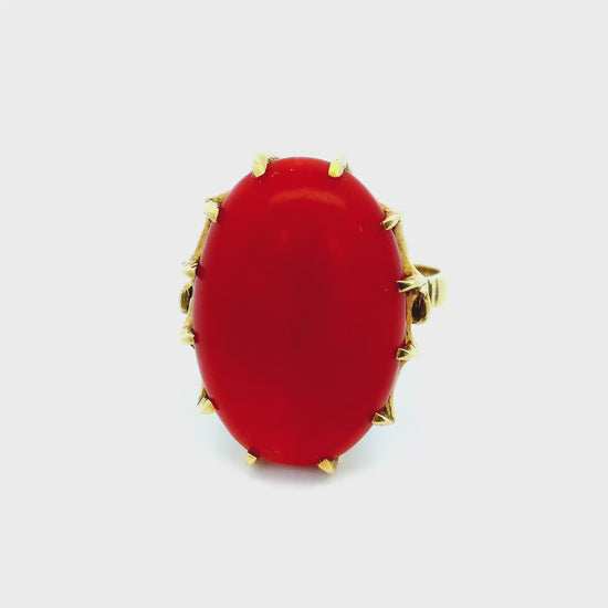 18K Yellow Gold Ring W/10Ct Coral